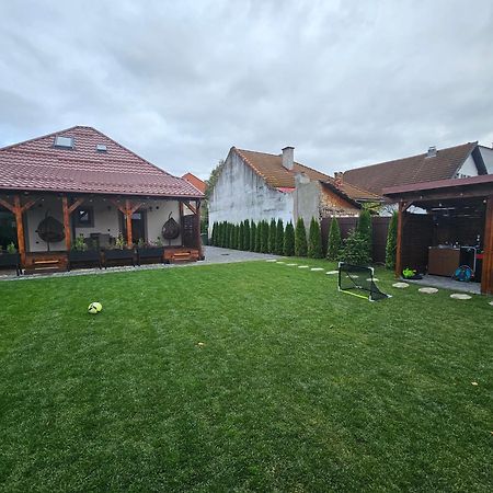 Arbor Inn Brasov Exterior photo