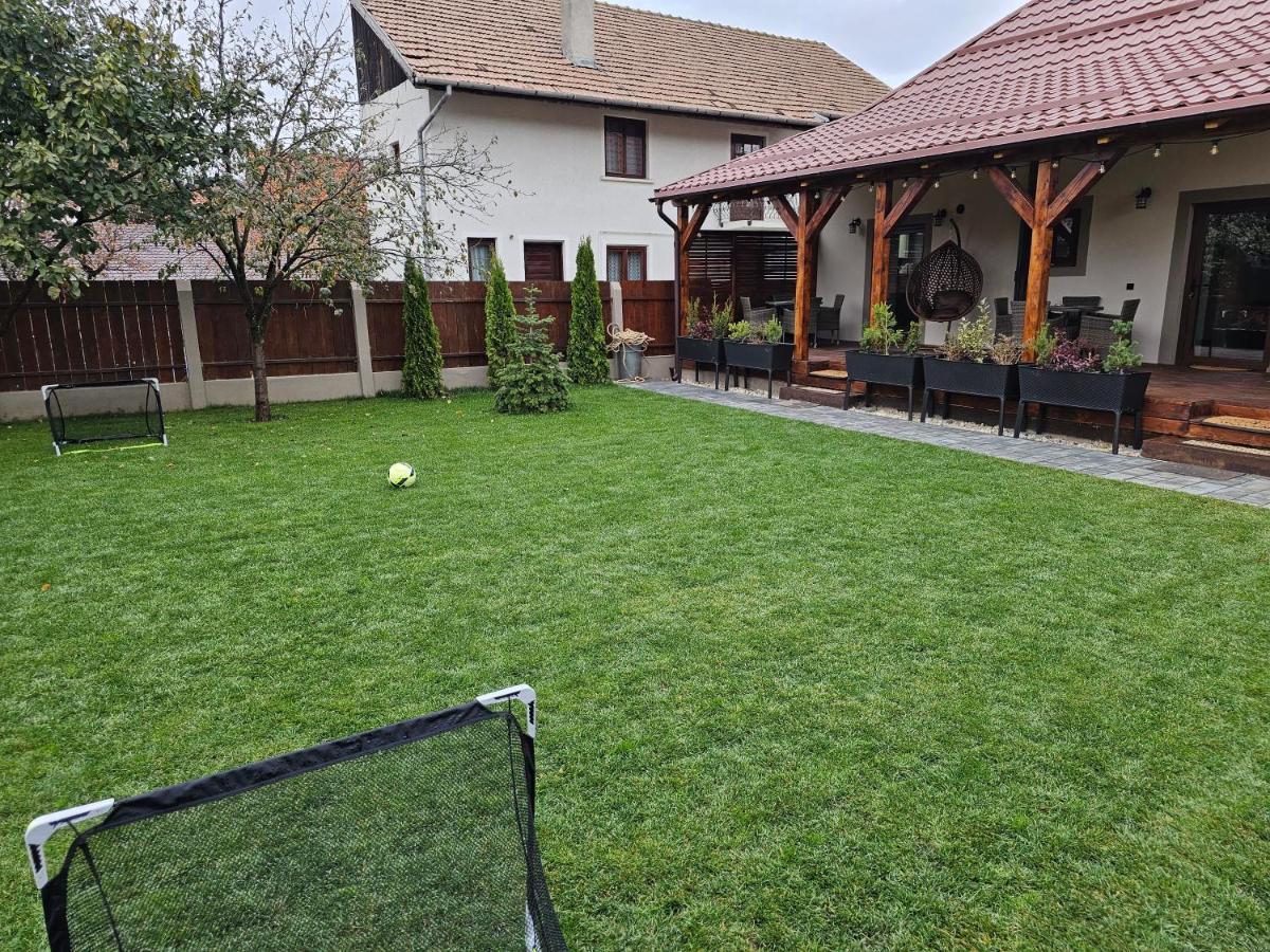 Arbor Inn Brasov Exterior photo